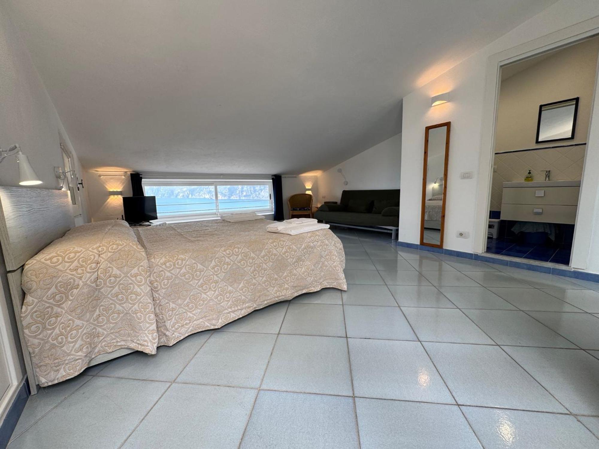 Appartement La Mansarda à Praiano Extérieur photo