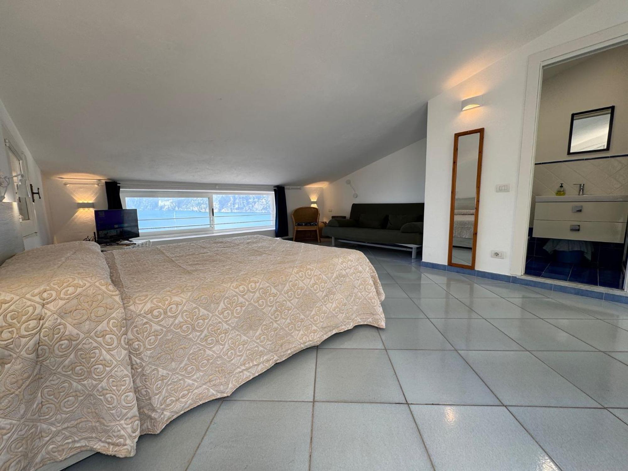 Appartement La Mansarda à Praiano Extérieur photo